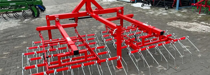 Brona chwastownik - Niezawodny sprzęt do pielęgnacji użytków zielonych i pól uprawnych