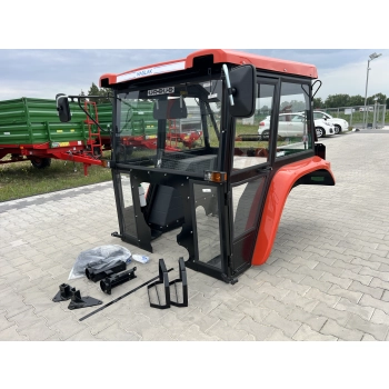 Kabina ciągnikowa Ursus C360 C-360 BTW poliwęglan - z błotnikami - czerwona -