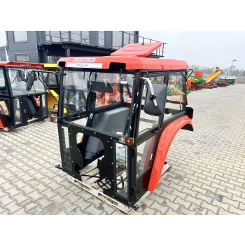 Kabina ciągnikowa Ursus C330 C-330 BTW poliwęglan z błotnikami - czerwona -