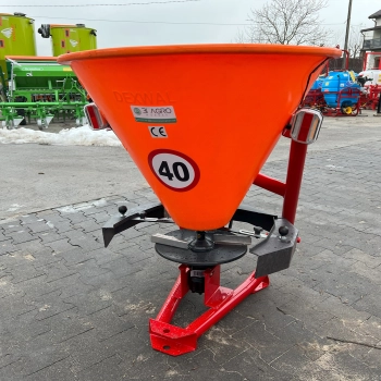 Posypywarka komunalna PK 300 MINI – praktyczna piaskarka typu lejek