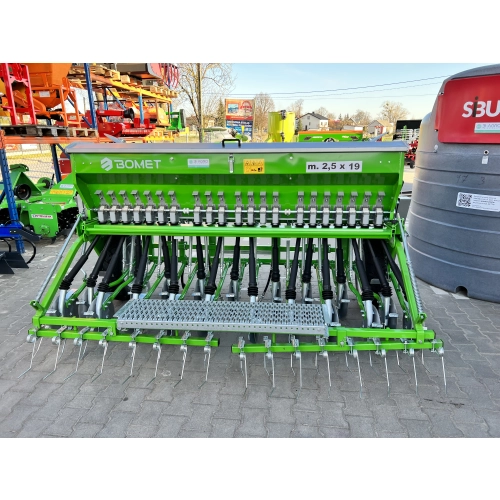 Siewnik zbożowy 2.7m BOMET