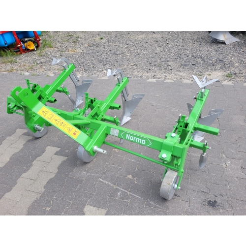 Pielnik-obsypnik NORMA 3-rzędowy BOMET