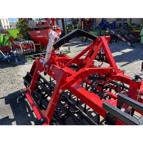 Agregat uprawowo - siewny ŻUBR 2.7m DEXWAL