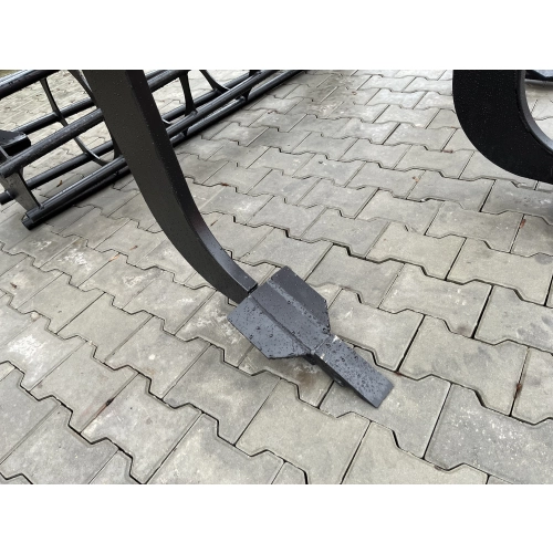 Głębosz 5-zębowy GROM - głębokość robocza do 60cm