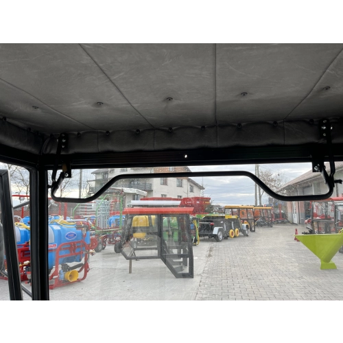 Kabina ciągnikowa Ursus C330 C-330 z błotnikami - CZERWONA - RAL 2002