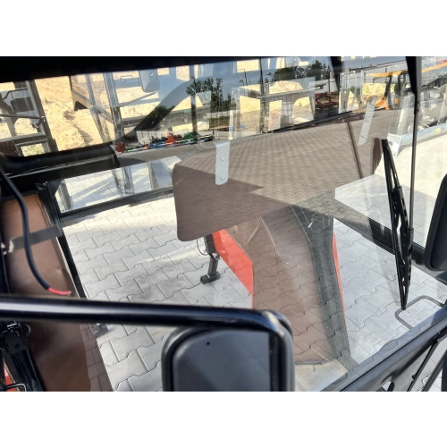 Kabina ciągnikowa Urusus C330 C-330 z błotnikami wersja: TUR  - CZERWONA -