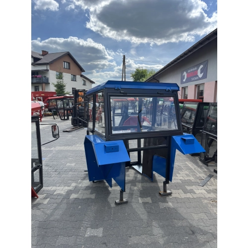 Kabina ciągnikowa Ursus 3512 / Massey Ferguson 255 – niebieska