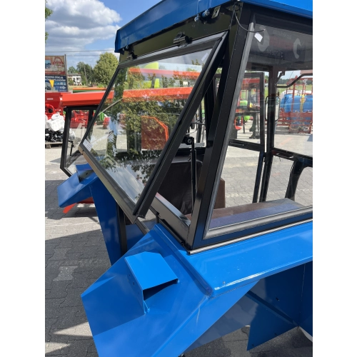 Kabina ciągnikowa Ursus 3512 / Massey Ferguson 255 – niebieska