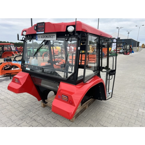 Kabina ciągnikowa Ursus C360 C-360 BTWX poliwęglan - z błotnikami - czerwona -