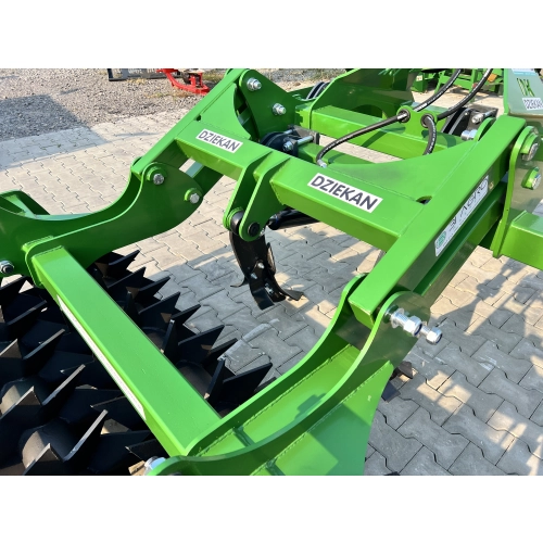 Pług dłutowy bezorkowy CENTAUR 2.5m