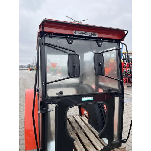 Kabina ciągnikowa ogrodnicza sadownicza z błotnikami Ursus C360 Szymczak