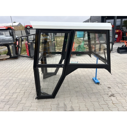 Kabina ciągnikowa Ursus C330 C-330 - BIAŁA -