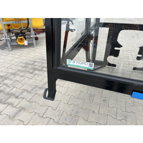 Kabina ciągnikowa Ursus C330 C-330 - BIAŁA -