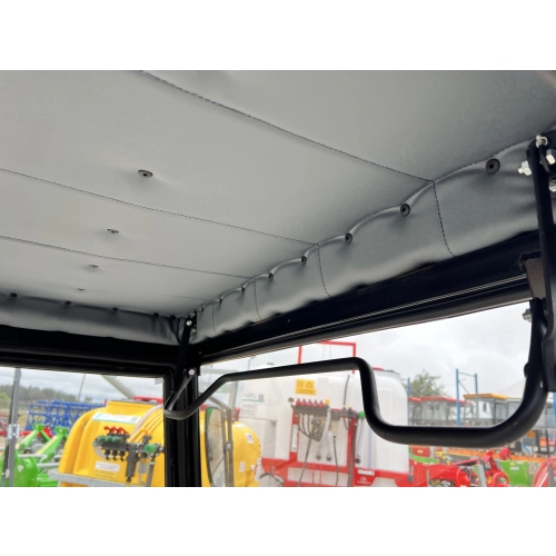 Kabina ciągnikowa Ursus C330 C-330 - BIAŁA -