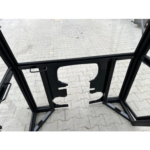 Kabina ciągnikowa Ursus C330 C-330 - BIAŁA -