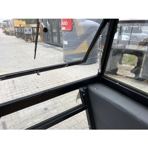 Kabina ciągnikowa Ursus C360 C-360 z błotnikami - ŻÓŁTA -