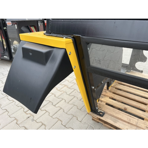 Kabina ciągnikowa Ursus C360 C-360 z błotnikami - ŻÓŁTA -