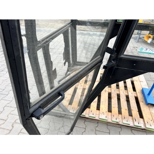 Kabina ciągnikowa Ursus C330 C-330 C328 C335M ŻÓŁTA - RAL 1028