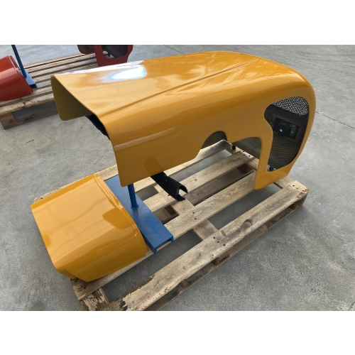 Maska ciągnikowa Ursus C-330 - wersja z lampami wewnątrz atrapy