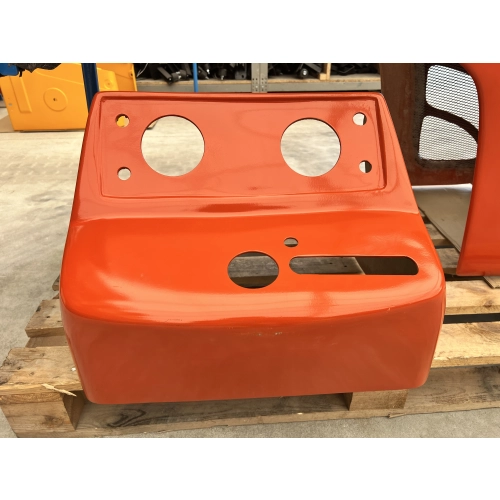 Maska ciągnikowa Ursus C-360 - wersja z lampami wewnątrz atrapy