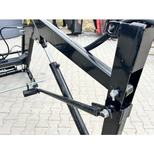 Ładowacz czołowy AM-30E 650kg 3-sekcyjny Euro-ramka T-25 Ruski + JOYSTICK