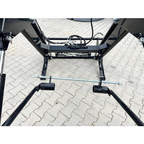 Ładowacz czołowy AM-30E 650kg 3-sekcyjny Euro-ramka T-25 Ruski + JOYSTICK