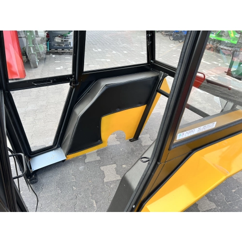 Kabina ciągnikowa Ursus C360 C-360 z błotnikami - ŻÓŁTA -