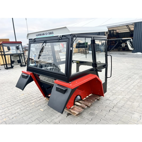 Kabina ciągnikowa Ursus C360 C-360 - z błotnikami - czerwona -