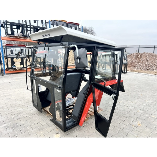 Kabina ciągnikowa Ursus C360 C-360 - z błotnikami - czerwona -