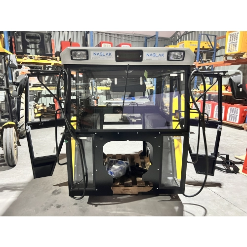 Kabina ciągnikowa Ursus C360 C-360 z błotnikami - ŻÓŁTA - biały dach