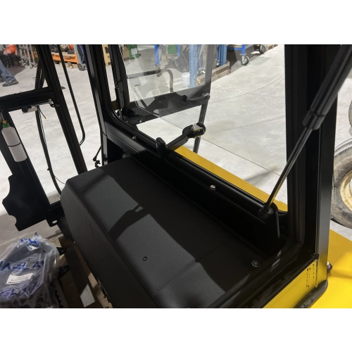 Kabina ciągnikowa Ursus C360 C-360 z błotnikami - ŻÓŁTA - biały dach