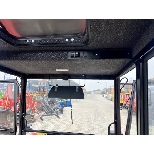 Kabina ciągnikowa Ursus C330 C-330 BTW poliwęglan z błotnikami - czerwona -