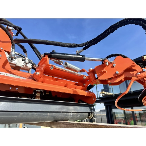 Kosiarka bijakowa z przesuwem EFGCHSM 145 GEOGRASS