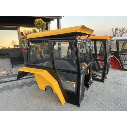 Kabina ciągnikowa Ursus C330 C-330 z błotnikami - ŻÓŁTA -