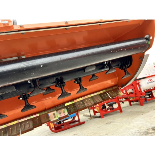 Kosiarka bijakowa z przesuwem ręcznym EFM 145 GEOGRASS