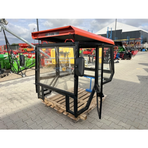 Kabina ciągnikowa T-25 Ruski - nowy typ - CZERWONA -