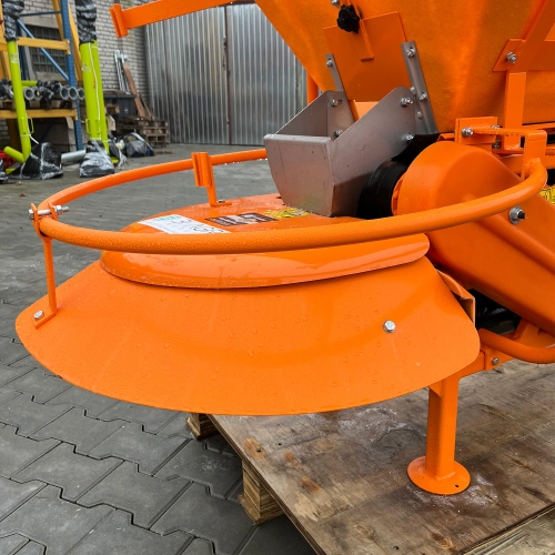 Piaskarka komunalna MOTYL (600 kg, wąski wysiew)