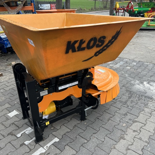 Piaskarka komunalna KŁOS NO21/2 (600 kg) – posypywarka drogowa