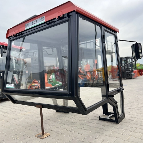 kabina ciagnikowa Ruski T25 drzwi z zamkiem