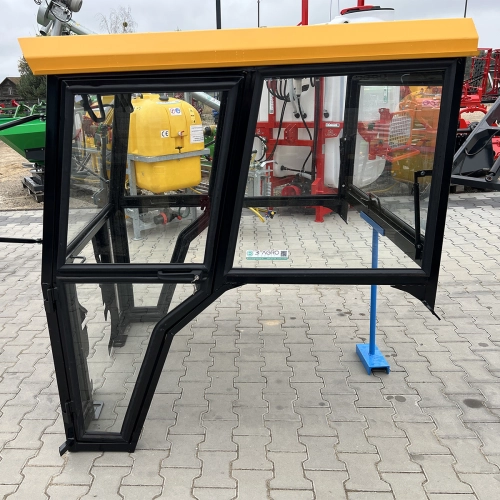 kabina C330 wersja Tur żółty dach