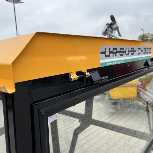 kabina Ursus C330 żółta dach tapicerowany