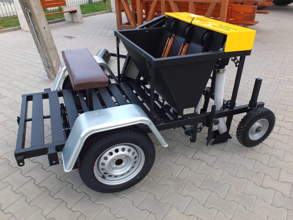 Sadzarka automatyczna 3-rzędowa RENAL - obrazek 2