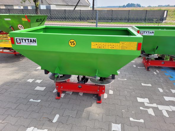 Rozsiewacz dwutalerzowy nawozów Tytan 800L - obrazek 3