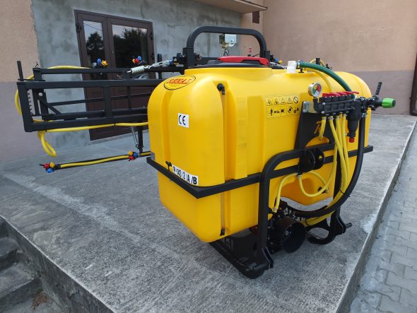 Opryskiwacz zawieszany 600L/12m Renal