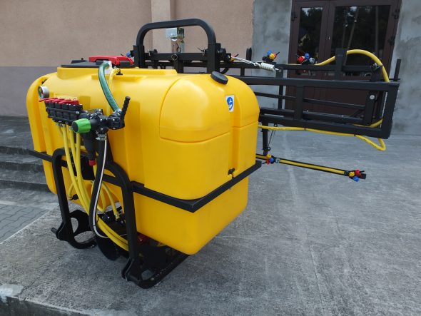 Opryskiwacz zawieszany 600L/12m Renal - obrazek 2