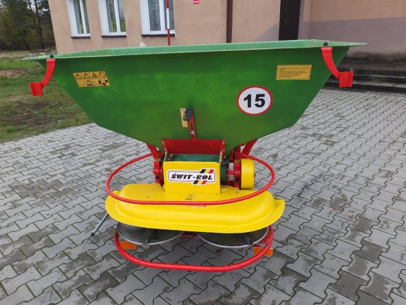 Rozsiewacz nawozowo - wapniowy 600kg KŁOS - obrazek 5