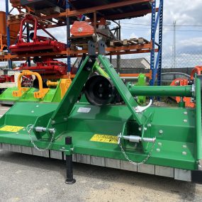 Kosiarka bijakowa EFG 145 "młotki" GEOGRASS