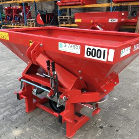Rozsiewacz dwutalerzowy nawozów Tytan 600L