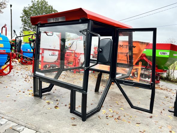 Kabina ciągnikowa T-25 ruski - dach czerwony -